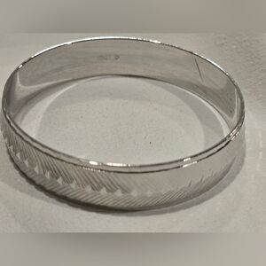 Vintage Monet Diamond Cut Pattern Silver Tone Bangle Bracelet